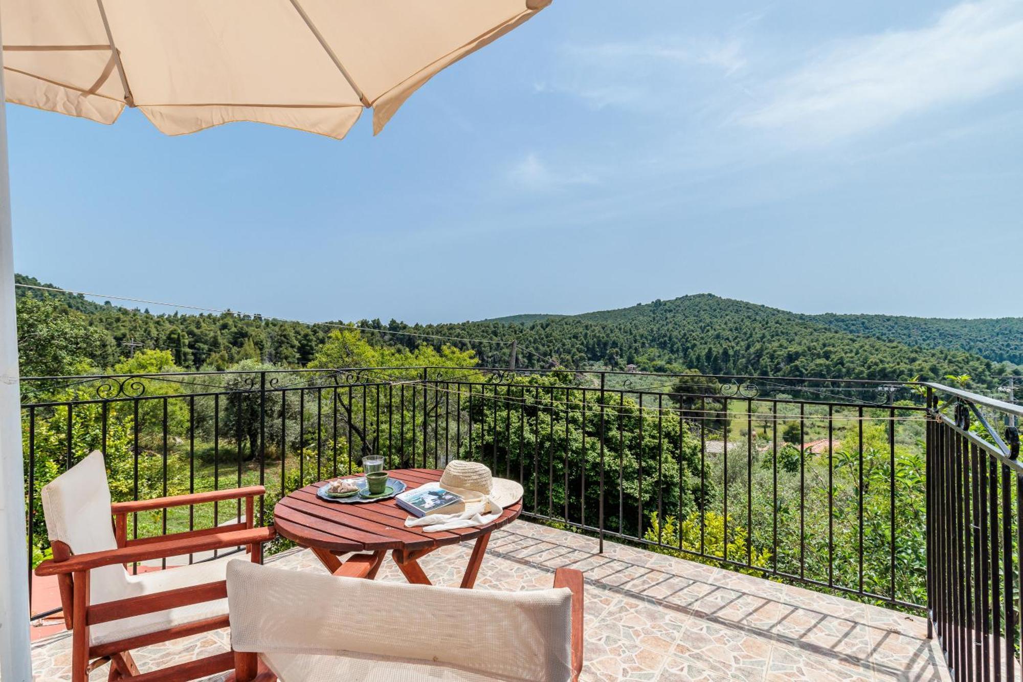 Pefkos Panormos (Skopelos)